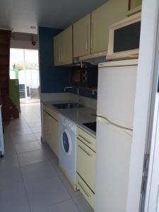 Kuhinja ili čajna kuhinja u objektu Gîte Muskad