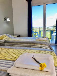 Postel nebo postele na pokoji v ubytování Room in Apartment - Beautiful Apartment in Corfu with Swimming Pool