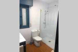 Koupelna v ubytování CasaMarga San José Precioso apartamento con piscina y vistas al mar