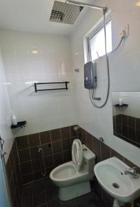 Ванна кімната в NGS Hotel