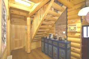 Fotografie z fotogalerie ubytování Chalet mit 7.000 m2 Land und wunderschöne Aussicht v destinaci Skrad