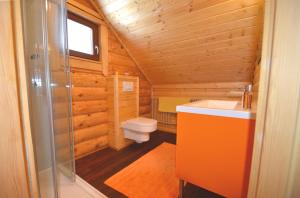 Koupelna v ubytování Chalet mit 7.000 m2 Land und wunderschöne Aussicht