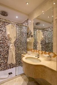 Kopalnica v nastanitvi Hotel Antico Doge - a Member of Elizabeth Hotel Group
