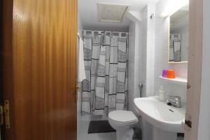 Afbeelding uit fotogalerij van Apartaments El Sorrall in Blanes