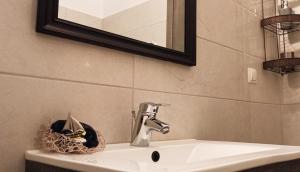 A bathroom at Villa Amaryllis