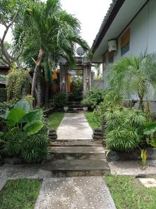 Сад в Khrisna Sunrise Homestay Tulamben