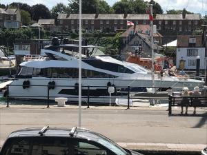 Gallery image of The Chatsworth in Weymouth