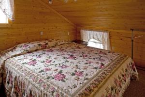 Postel nebo postele na pokoji v ubytování Alpine Mountain Top Home