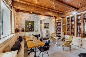 Istumisnurk majutusasutuses Palazzo Radomiri Heritage Boutique Hotel