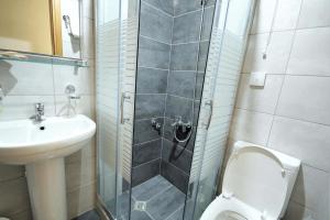 Koupelna v ubytování Mirabello Hotel