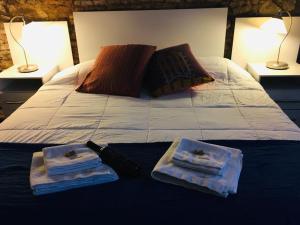 Giường trong phòng chung tại Estudio Taller de Tejas Colonia B&B
