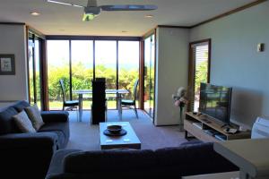 Afbeelding uit fotogalerij van Lake View Garden Apartment in Taupo