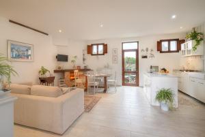 Kuchyň nebo kuchyňský kout v ubytování Agriturismo Renello