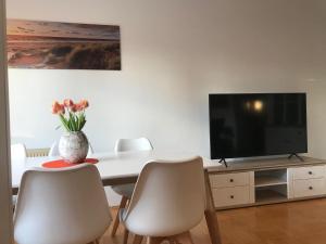TV/Unterhaltungsangebot in der Unterkunft Haus Annelie FEWO 3 EG/OG