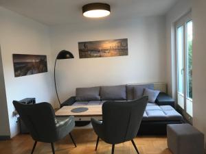 Ein Sitzbereich in der Unterkunft Haus Annelie FEWO 3 EG/OG