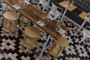 Een restaurant of ander eetgelegenheid bij Holiday Inn Brooklyn Downtown by IHG