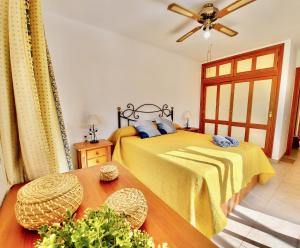 Posteľ alebo postele v izbe v ubytovaní Mango Beach by TOR + 33 fotografií