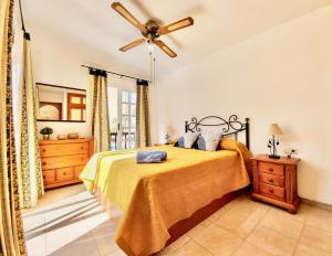 Posteľ alebo postele v izbe v ubytovaní Mango Beach by TOR