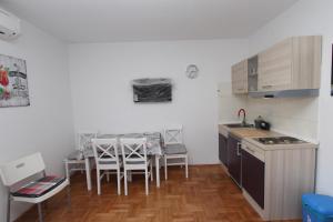 Kuchyňa alebo kuchynka v ubytovaní Apartment Gabriel