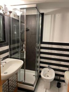 Kúpeľňa v ubytovaní La Priaguea - House Beach + 37 fotografií