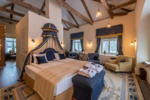 a bedroom with a large bed in a room at Kernu Manor Hotel & SPA in Kernu