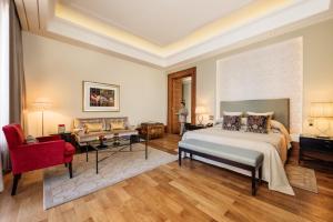 Postel nebo postele na pokoji v ubytování The Oberoi Marrakech