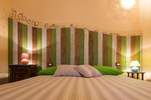 Кровать или кровати в номере Leonardo Resort