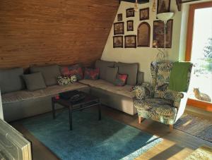 Ein Sitzbereich in der Unterkunft Holiday Home Dana Kopaonik