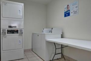 A kitchen or kitchenette at Motel 6-Cocoa Beach, FL