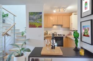 Η κουζίνα ή μικρή κουζίνα στο VILLA SANT RAMON - REF 043