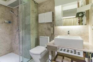 Ванна кімната в Hotel Pravo Hong Kong