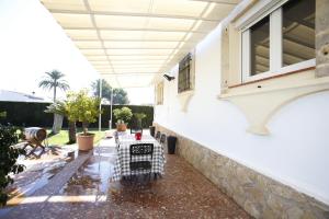 A balcony or terrace at 026 Villa Leonor - Deniasol