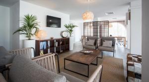 Istumisnurk majutusasutuses Insotel Tarida Beach Resort & SPA