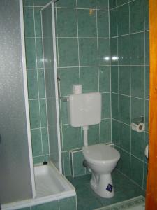 Kúpeľňa v ubytovaní Cserekert, Alszegi Porta