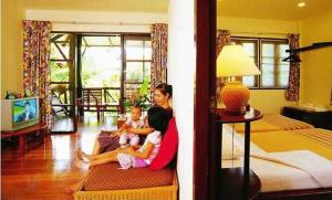 TV/Unterhaltungsangebot in der Unterkunft Baan Klang Aow Beach Resort