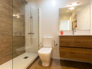 Kúpeľňa v ubytovaní Holiday Home Aeris by Interhome