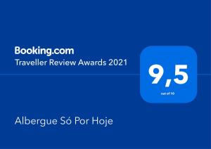 una captura de pantalla de una caja de texto con los premios de revisión de viajes en Albergue Só Por Hoje , Albergue de Peregrinos del Caminho de Santiago, en Astorga