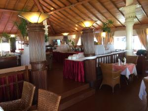 Restaurace v ubytování Jacaranda Hotel Nairobi