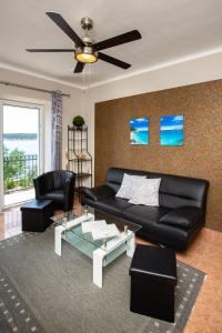 Photo de la galerie de l'établissement Villa Riva, à Barbat na Rabu