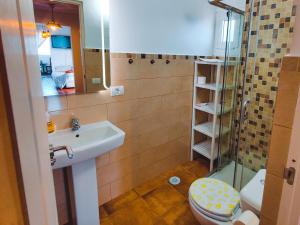 Koupelna v ubytování Apartamento Casa de Valentina + 9 fotografií