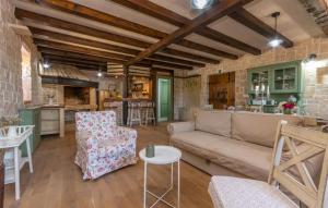 Posedenie v ubytovaní Villa Calandra