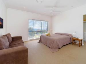 Gallery image of Bimbadeen Penthouse in Yamba