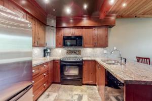 Greystone Lodge 314&315