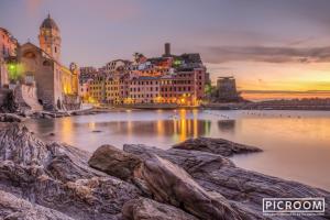 Afbeelding uit fotogalerij van La Casa dei Treni Affittacamere city rooms for travel lovers in La Spezia