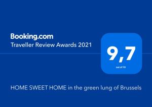 un hogar dulce hogar azul en el verde de los autobuses en HOME SWEET HOME in the green lung of Brussels, en Hoeilaart
