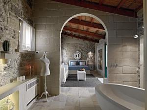 Koupelna v ubytování Relais Masseria Capasa