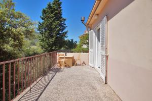 Balkón alebo terasa v ubytovaní Seafront Apartment Dana