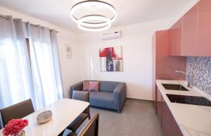 Kuchnia lub aneks kuchenny w obiekcie Bella Apartments Zaton