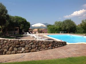 Bazén v ubytování Agriturismo Il Paradiso nebo v jeho okolí