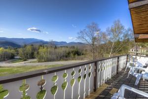 A balcony or terrace at Linderhof Mountainside 12